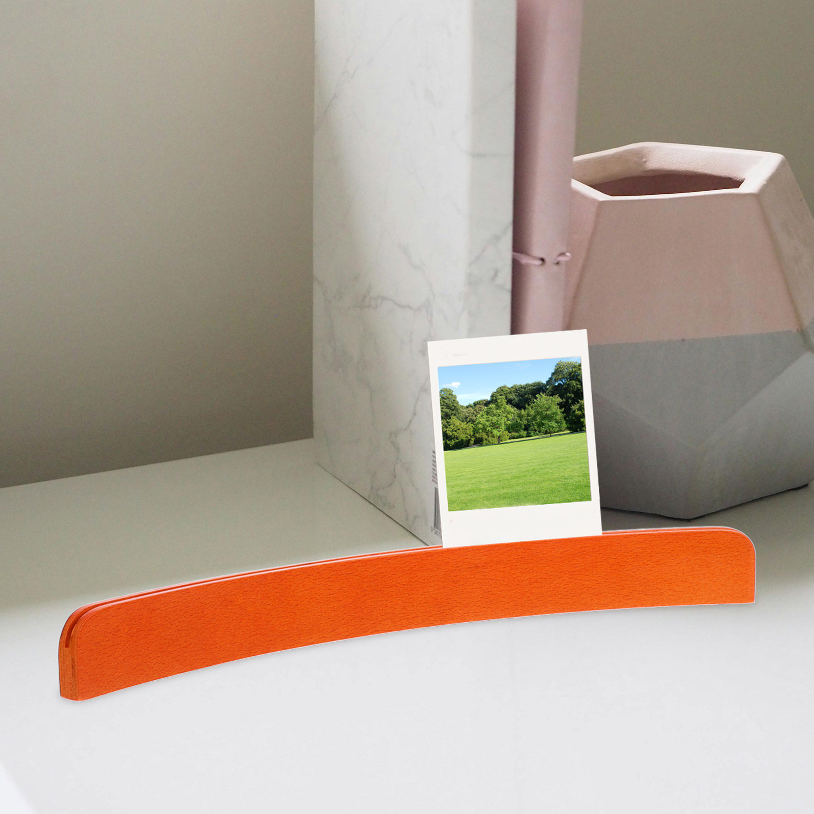 Support d'affichage incurvé en - Gaming Accessories Photo avis et prix