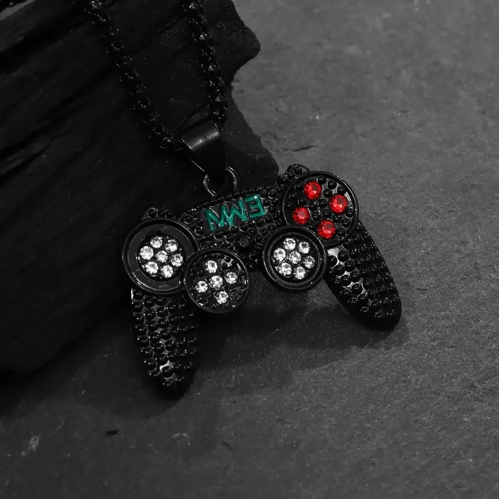 Collier pendentif de contrôleu - Gaming Accessories Gift Ideas avis et prix
